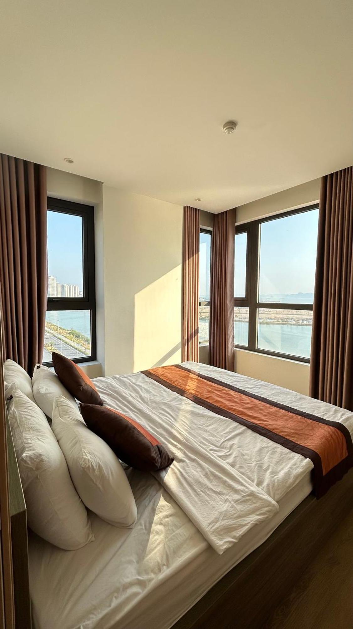 Sunday Premium Apartment Ha Long Exteriör bild